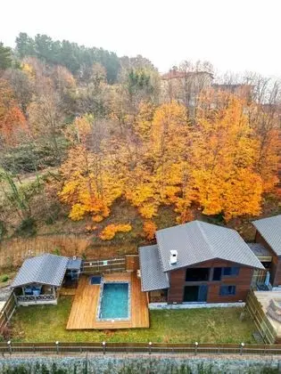 Jakuzili Suite Bungalov, Göl Manzaralı, Isıtmalı Özel Havuzlu