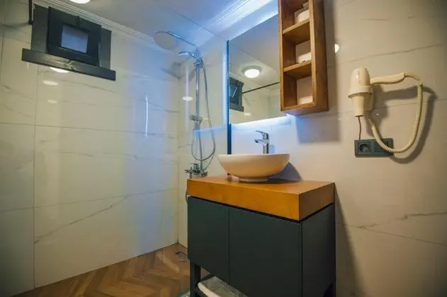 Jakuzili Suite Bungalov, Göl Manzaralı, Isıtmalı Özel Havuzlu