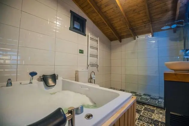 Jakuzili Suite Bungalov, Göl Manzaralı, Isıtmalı Özel Havuzlu