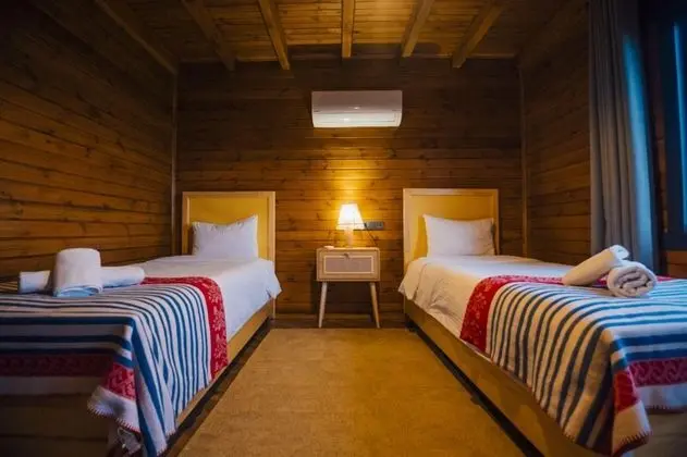 Jakuzili Suite Bungalov, Göl Manzaralı, Isıtmalı Özel Havuzlu