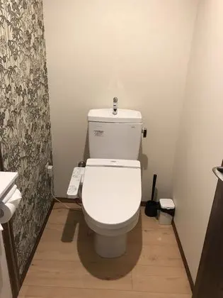 Ortak Ranzalı Oda, Sadece kadınlar için