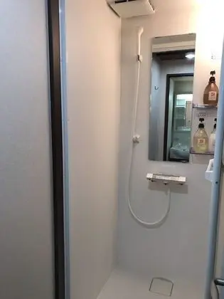 Ortak Ranzalı Oda, Sadece kadınlar için
