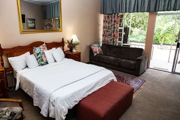 Luxury Tek Büyük Yataklı Oda (Downstairs)