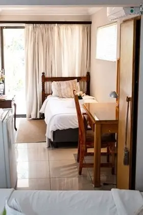 Luxury Üç Kişilik Oda (Downstairs)