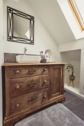 Standard Tek Büyük Yataklı Oda, 1 Büyük (Queen) Boy Yatak (Flower Room)