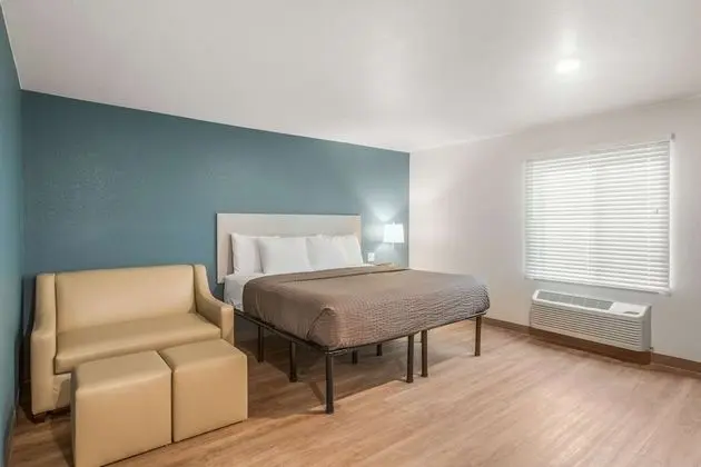 Standard Oda, 1 En Büyük (King) Boy Yatak ve Çekyat, Sigara İçilmez (2 Person Sofa Bed)