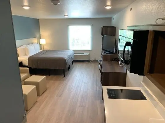 Standard Oda, 1 En Büyük (King) Boy Yatak ve Çekyat, Sigara İçilmez (2 Person Sofa Bed)