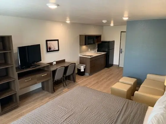 Standard Oda, 1 En Büyük (King) Boy Yatak ve Çekyat, Sigara İçilmez (2 Person Sofa Bed)