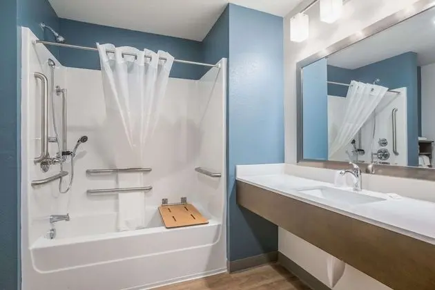 Standard Oda, 1 En Büyük (King) Boy Yatak ve Çekyat, Sigara İçilmez (2 Person Sofa Bed)