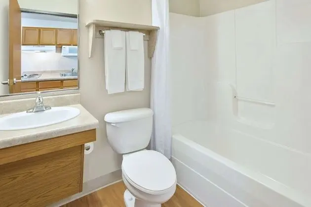 Oda, 1 Çift Kişilik Yatak, Engellilere Uygun, Sigara İçilebilir