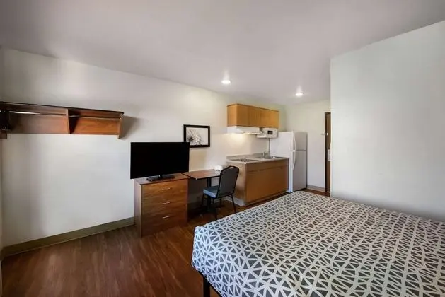 Standard Oda, 1 Çift Kişilik Yatak, Sigara İçilebilir