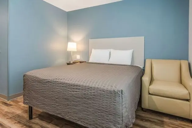 Oda, 1 Büyük (Queen) Boy Yatak, Engellilere Uygun, Sigara İçilmez