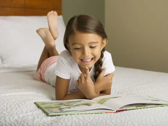 Oda, 1 Büyük (Queen) Boy Yatak, Engellilere Uygun, Sigara İçilmez (Bathtub, Sofa)