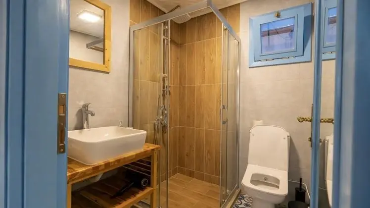 Çift Kişilik, Bahçe Manzaralı