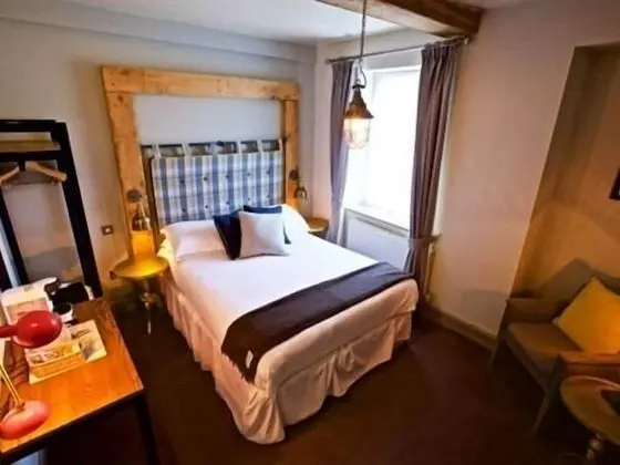 Deluxe Tek Büyük Yataklı Oda, Banyolu/Duşlu