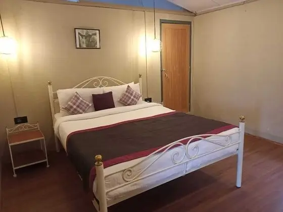 Woodstock Suite