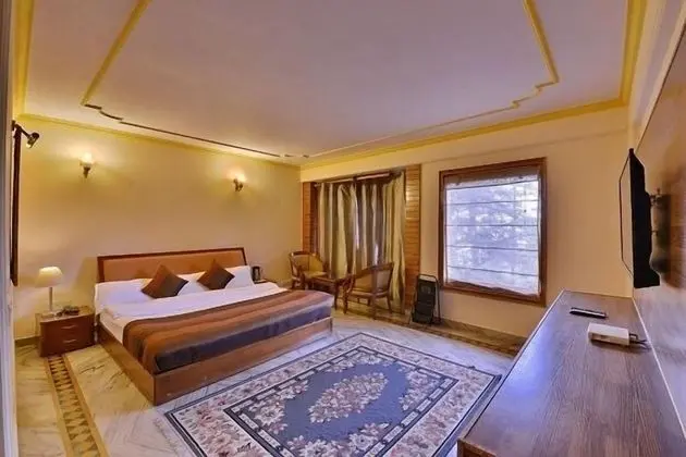 Premium Süit, Vadi Manzaralı, Köşe
