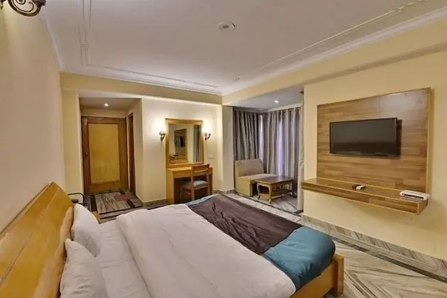 Superior Tek Büyük Yataklı Oda, Özel Banyo, Dağ Manzaralı
