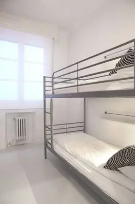 1 Bed in Shared Mixed Dormitory for 6 people