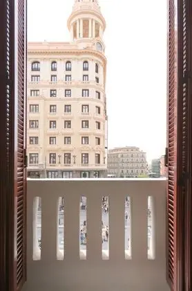 Junior Süit, Balkon