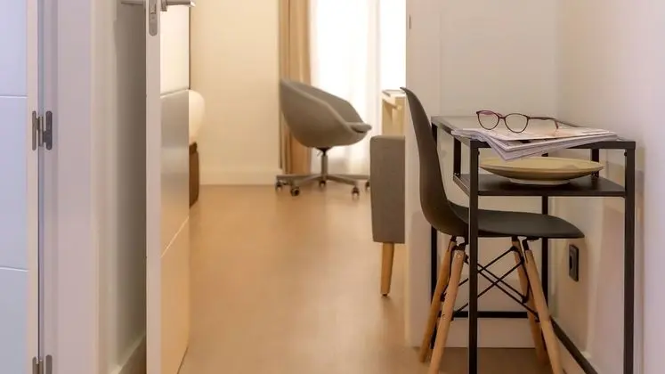 Junior Süit, Balkon