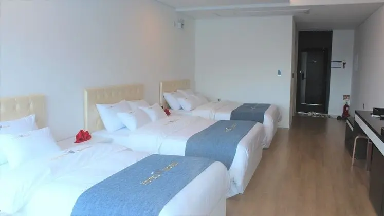 Deluxe Üç Kişilik Oda