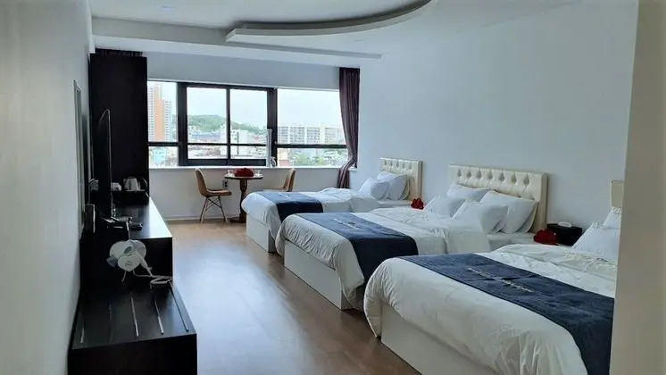 Deluxe Üç Kişilik Oda