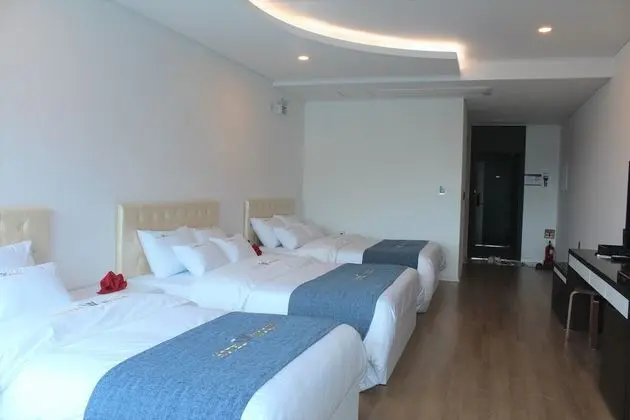 Deluxe Üç Kişilik Oda