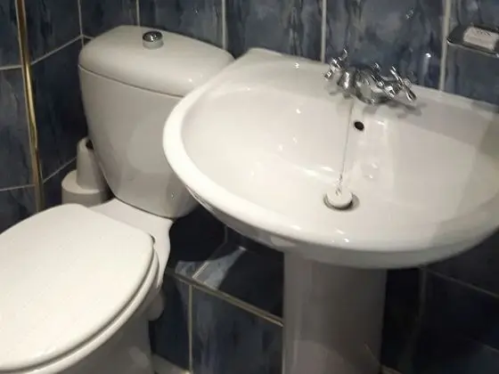 İki Ayrı Yataklı Oda, Banyolu/Duşlu