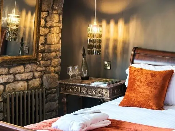 Deluxe Tek Büyük Yataklı Oda, Banyolu/Duşlu (Feature freestanding bath)