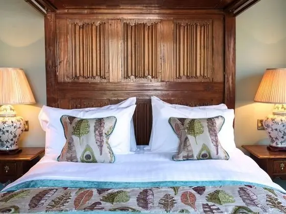 Deluxe Tek Büyük Yataklı Oda, Banyolu/Duşlu (Four Poster)