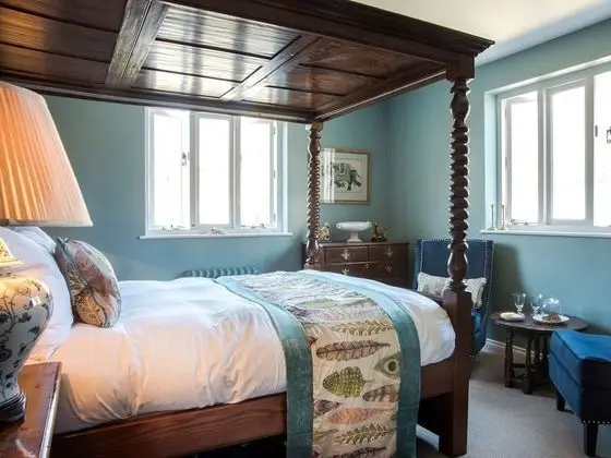 Deluxe Tek Büyük Yataklı Oda, Banyolu/Duşlu (Four Poster)