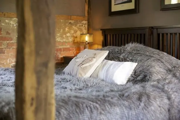 Classic Tek Büyük veya İki Ayrı Yataklı Oda