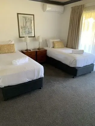 Family Ev, 6 Yatak Odası (Homestead, 5 King Beds or 12 Singles)