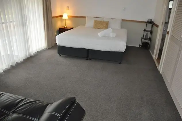 Family Ev, 6 Yatak Odası (Homestead, 5 King Beds or 12 Singles)