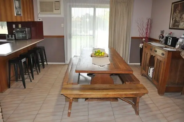 Family Ev, 6 Yatak Odası (Homestead, 5 King Beds or 12 Singles)