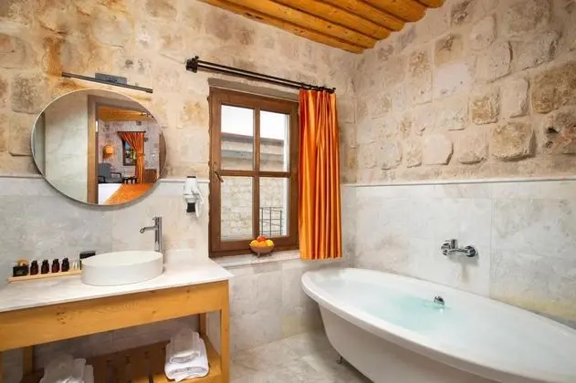 Superior, Bahçe Manzaralı, Küvetli