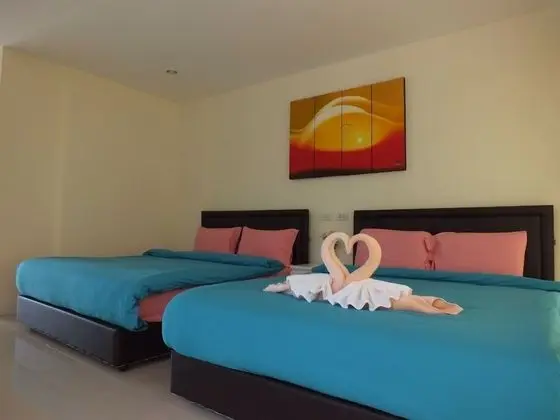 4 Bedrooms Villa