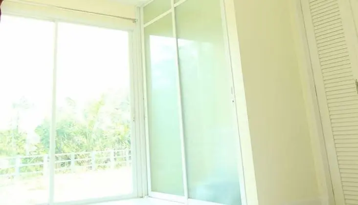 4 Bedrooms Villa