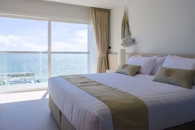 Deluxe Double Room with Sea View