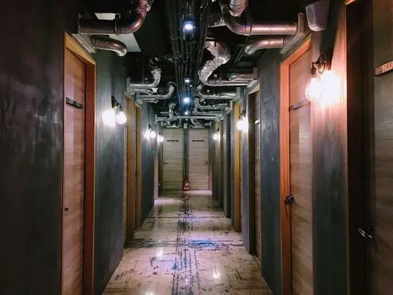 Tek Kişilik Oda, Ortak Banyo