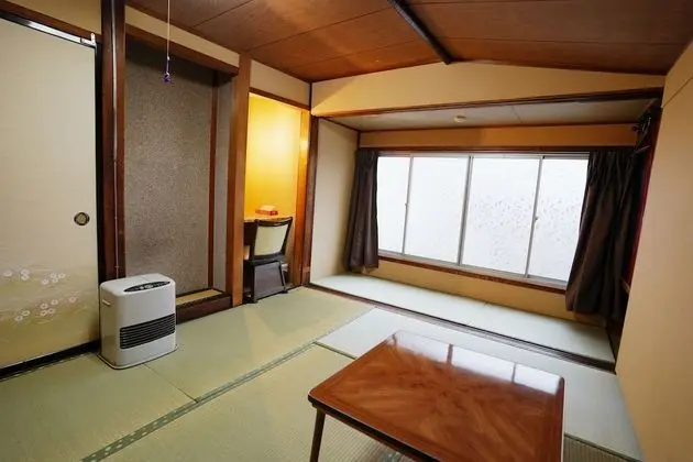 Superior Twin Room 1, Shared bathroom