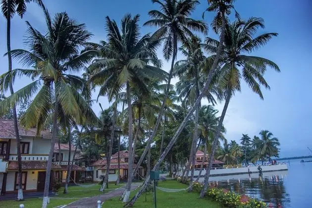 Göl Manzaralı (Lake View Room)