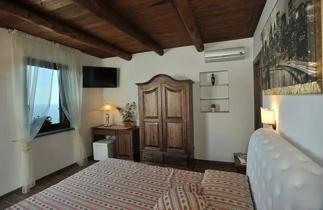 Deluxe Tek Büyük Yataklı Oda, Deniz Manzaralı