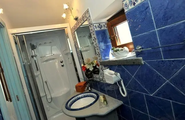 Deluxe Tek Büyük Yataklı Oda, Deniz Manzaralı
