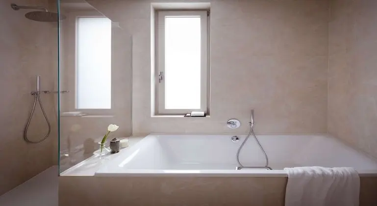 Suite Colombo SPA Access
