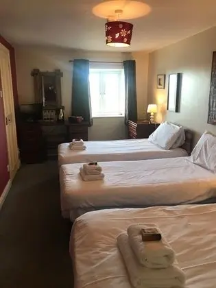 Dört Kişilik Oda, Banyolu/Duşlu