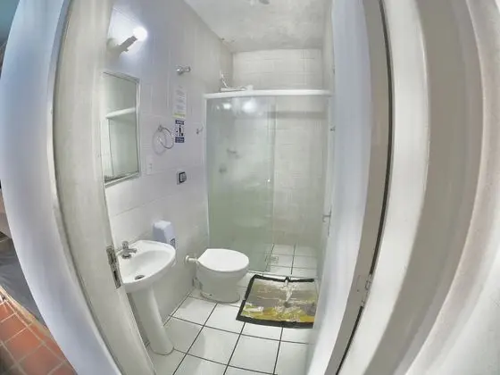 Basic Ortak Ranzalı Oda, Sadece erkekler için, Özel Banyo