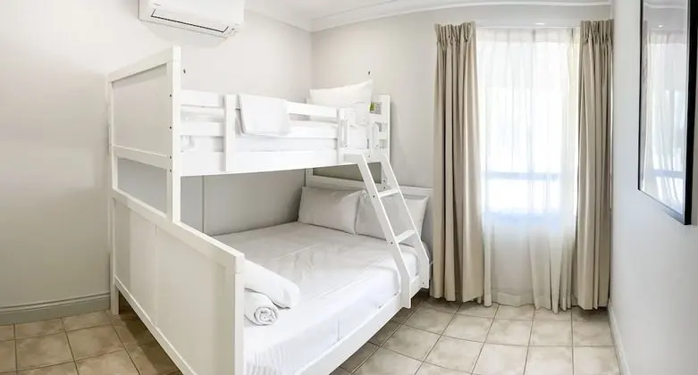 Deluxe Apart Daire, 3 Yatak Odası, Havuz Manzaralı, Havuz Kenarı