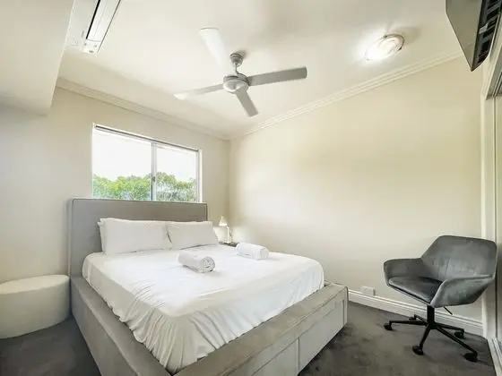 Deluxe Apart Daire, 3 Yatak Odası, Havuz Manzaralı, Havuz Kenarı